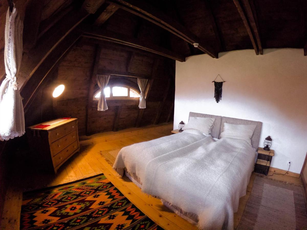 Raven'S Nest - The Hidden Village, Transylvania - Romania Sub Piatra Екстер'єр фото