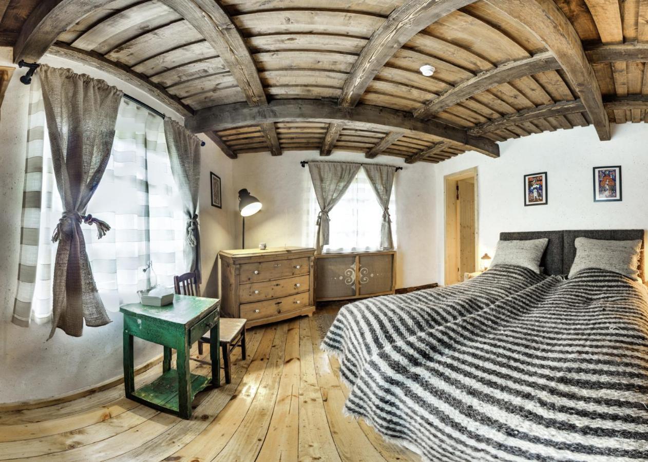 Raven'S Nest - The Hidden Village, Transylvania - Romania Sub Piatra Екстер'єр фото