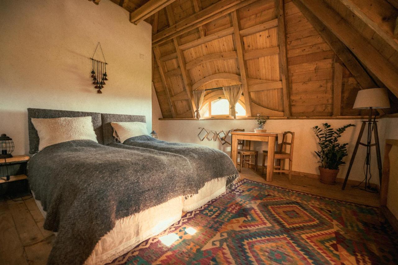 Raven'S Nest - The Hidden Village, Transylvania - Romania Sub Piatra Екстер'єр фото