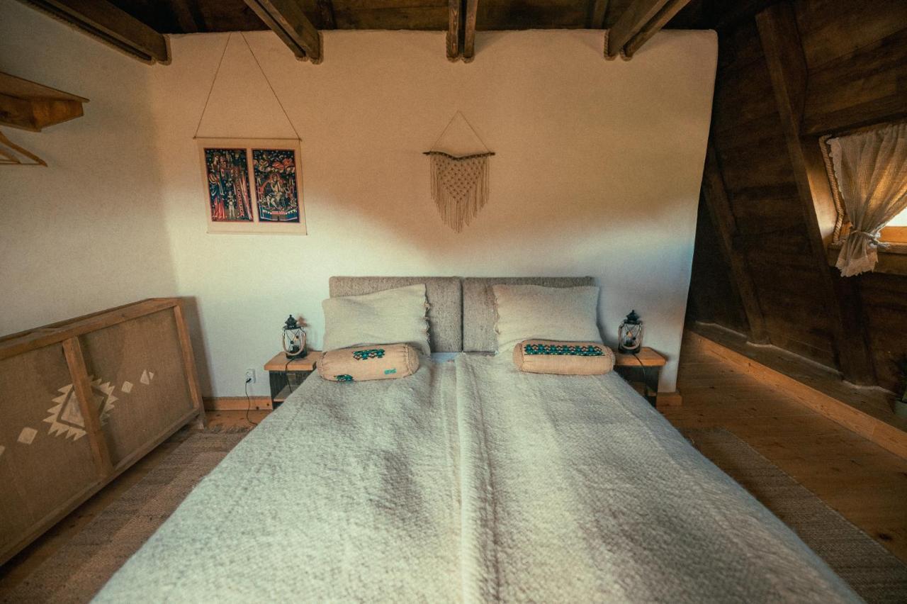 Raven'S Nest - The Hidden Village, Transylvania - Romania Sub Piatra Екстер'єр фото